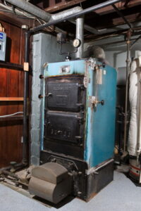 an-old-furnace-in-need-of-replacement